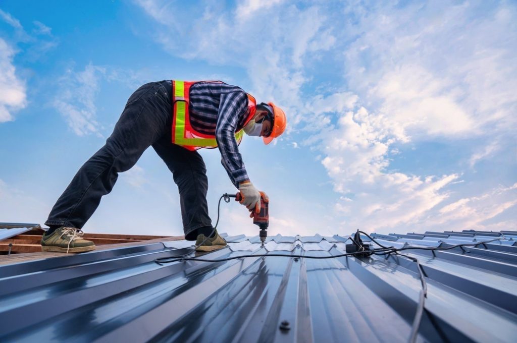 licensed roofer